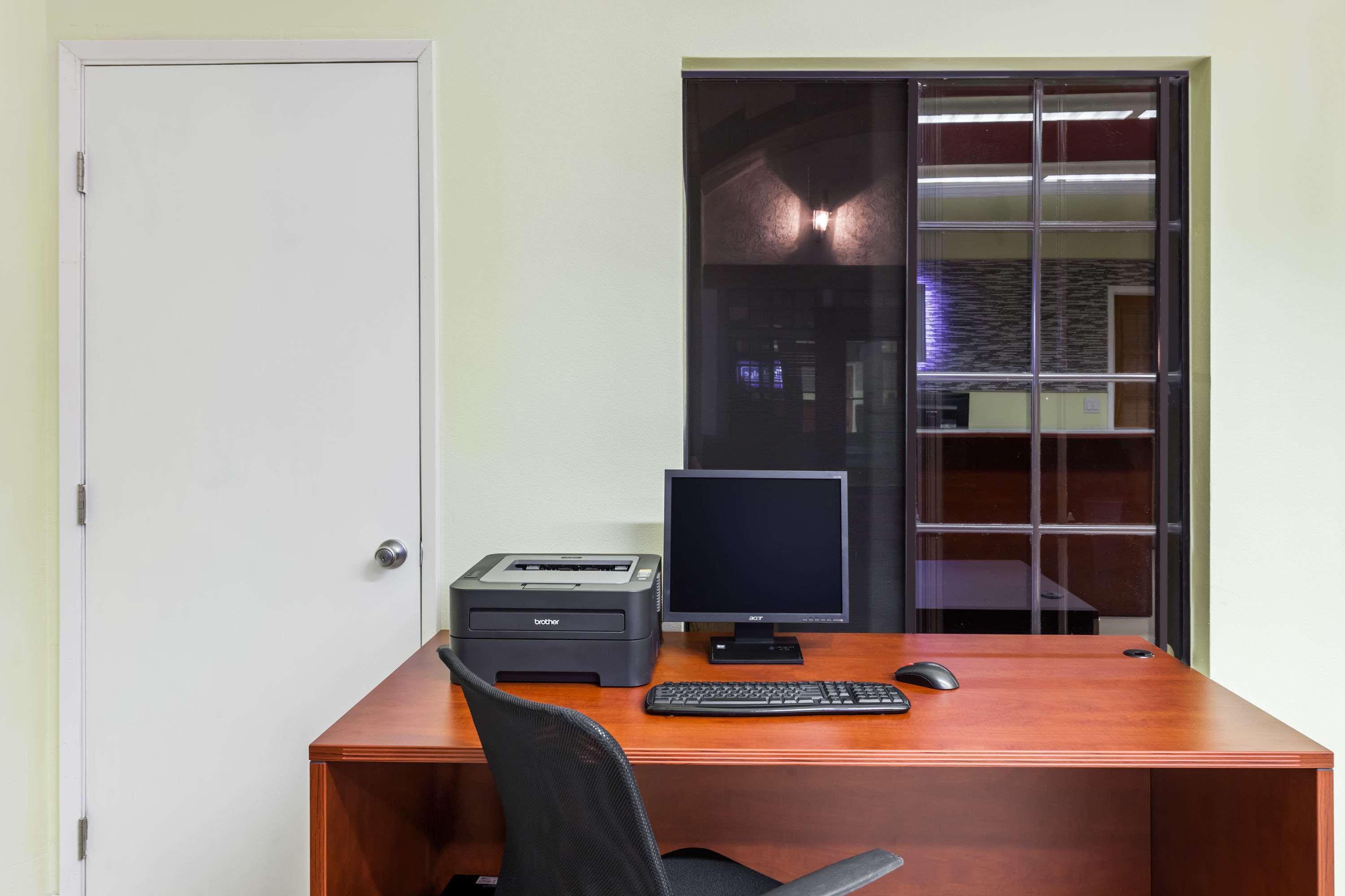 Ramada By Wyndham Anaheim Convention Center Hotel Екстериор снимка