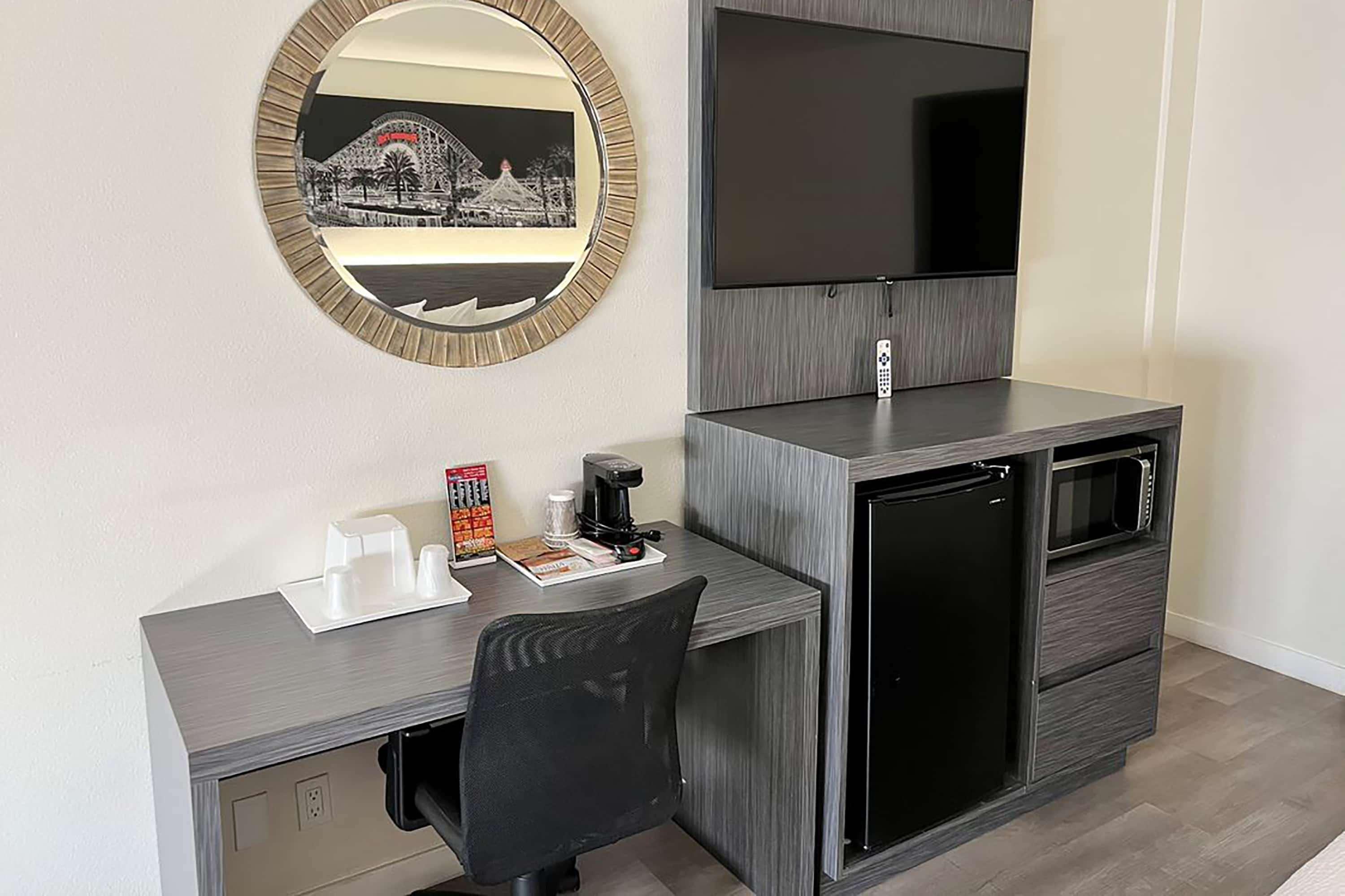 Ramada By Wyndham Anaheim Convention Center Hotel Екстериор снимка
